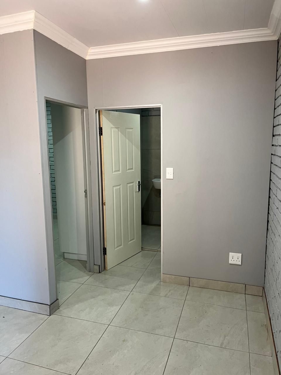 To Let 1 Bedroom Property for Rent in Kathu Northern Cape